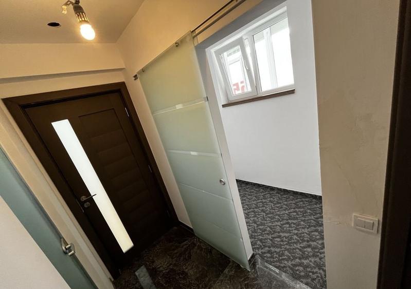 Apartament cu 2 camere semidecomandat în Giulești