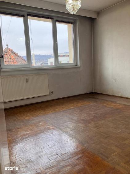Apartament cu 3 camere în Grigorescu