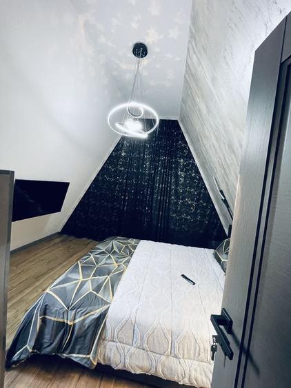 Casă cu 4 camere cu Teren 2000 Mp în Bercești