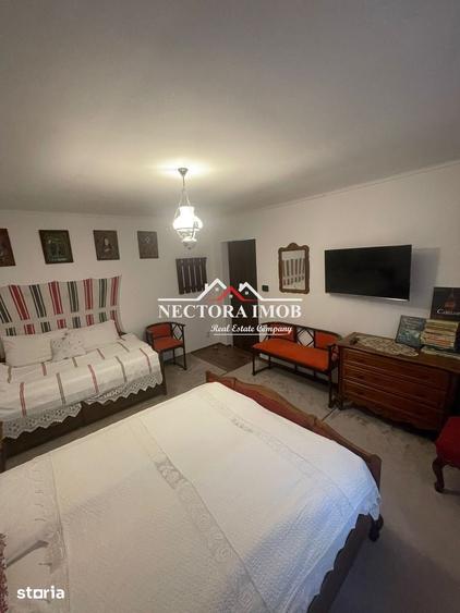 Casă cu 2 camere cu Teren 500 Mp în Central