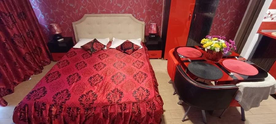 Garsonieră decomandată în Central