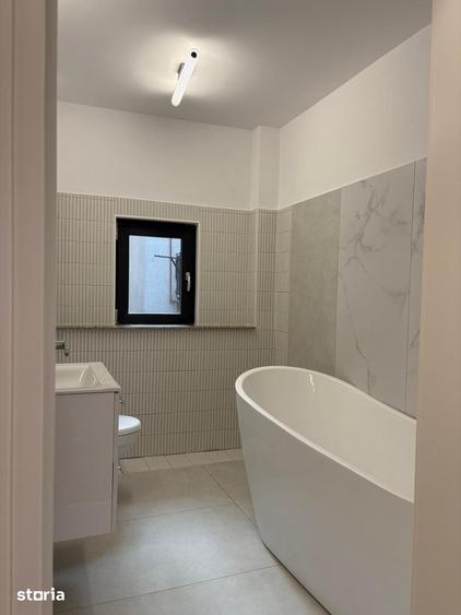 Casă cu 4 camere cu Teren 64 Mp în Exterior Vest