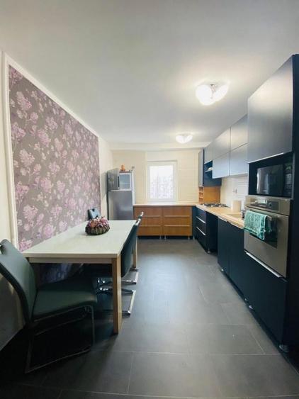 Apartament cu 4 camere decomandat în Gheorgheni