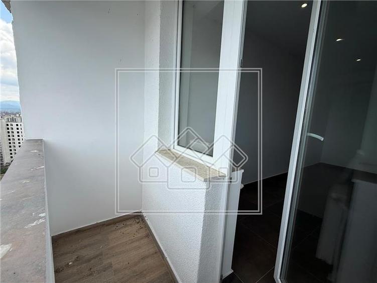 Apartament cu 2 camere decomandat în Mihai Viteazul