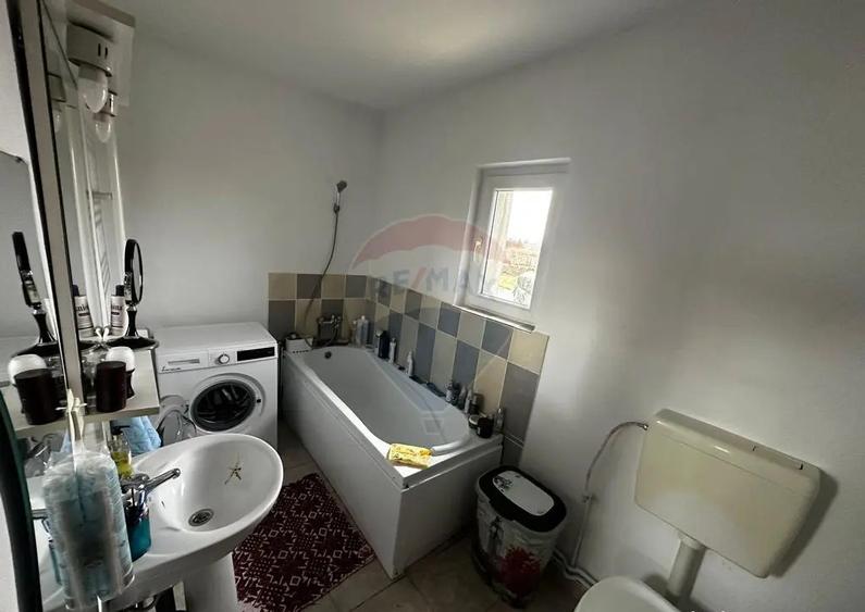 Casă cu 3 camere cu Teren 800 Mp în Satulung