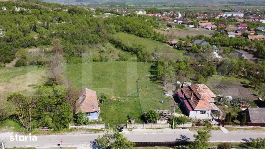Casă cu 2 camere cu Teren 4700 Mp în Bonț