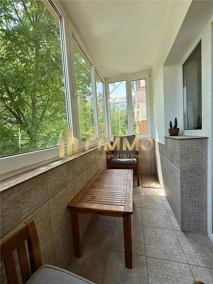 Apartament cu 3 camere decomandat în Poieni-Suceava