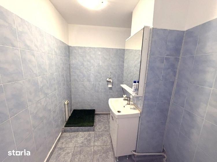 Spațiu comercial, de 77 mp, în Central