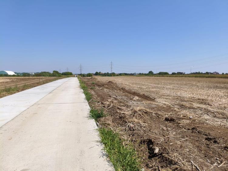 Teren Construcții intravilan de 406 mp, în Vidra