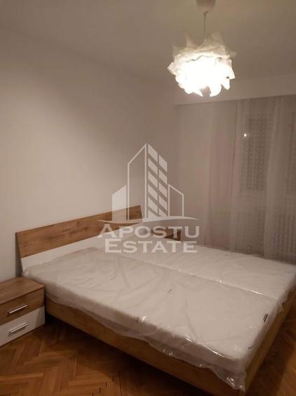 Apartament cu 3 camere decomandat în Take Ionescu