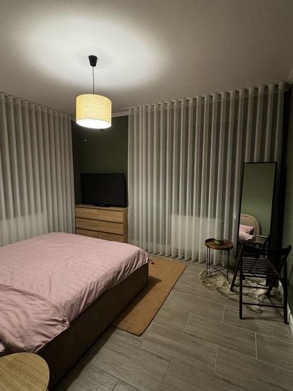 Apartament cu 3 camere decomandat în Central