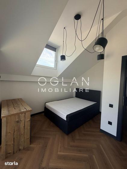 Apartament cu 3 camere semidecomandat în Reșița