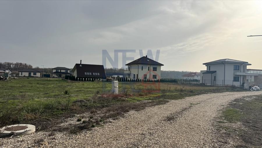 Teren Construcții intravilan de 589 mp, în Gulia