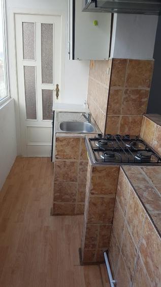 Apartament cu 3 camere semidecomandat în Mihai Viteazul