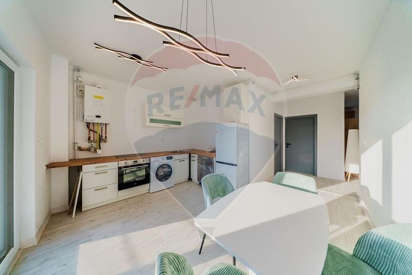 Apartament cu 2 camere semidecomandat, mobilat în P-ța Spitalului