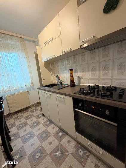 Apartament cu 3 camere decomandat în Ultracentral