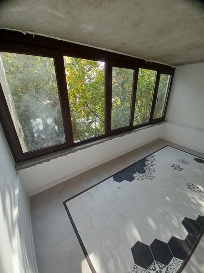 Apartament cu 4 camere decomandat, mobilat în Unirii