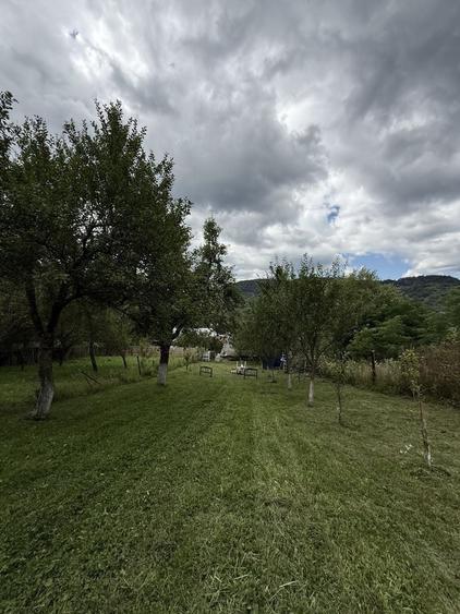 Casă cu 4 camere în Corbi