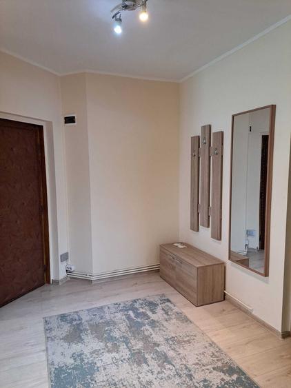 Apartament cu 2 camere decomandat în Mihai Viteazul