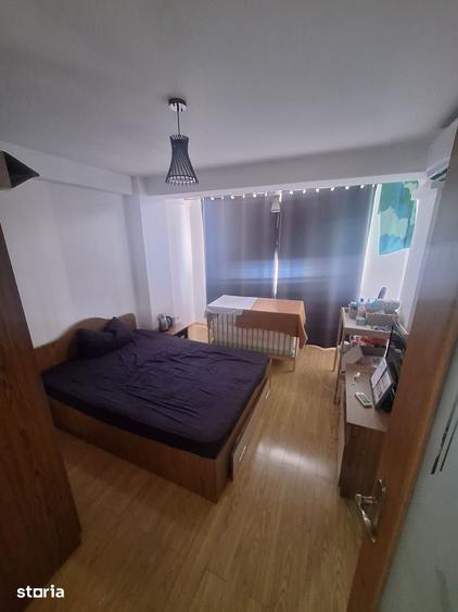 Apartament cu 2 camere decomandat în Est