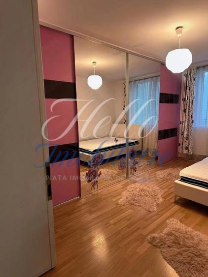 Apartament cu 3 camere semidecomandat în Florești