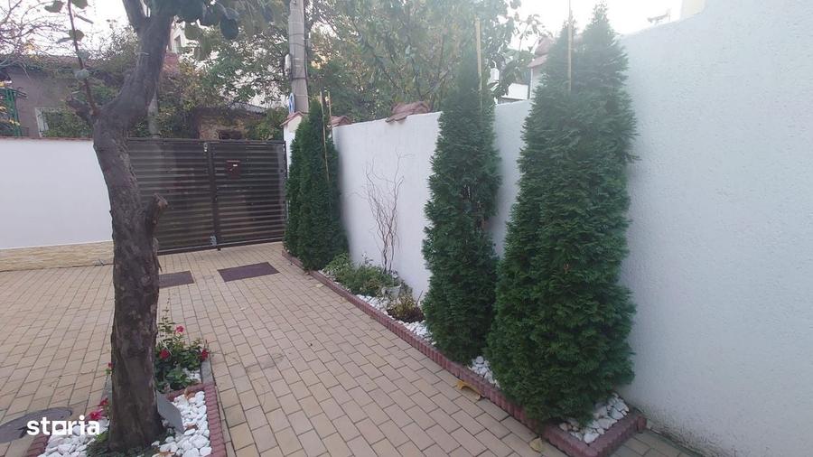 Casă cu 4 camere cu Teren 239.7 Mp în Dorobanți