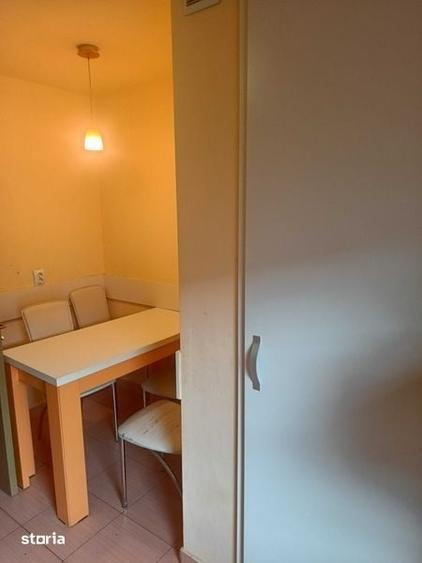 Apartament cu 4 camere decomandat în 6 Vânători