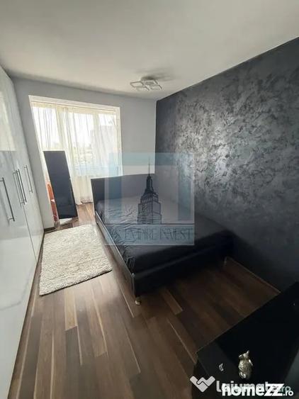 Apartament cu 3 camere decomandat în Astra