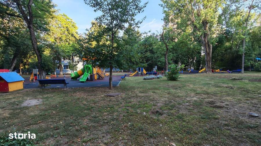 Garsonieră decomandată în Berceni