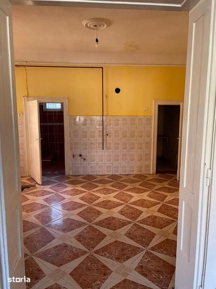 Casă cu 2 camere cu Teren 430 Mp în Libertății