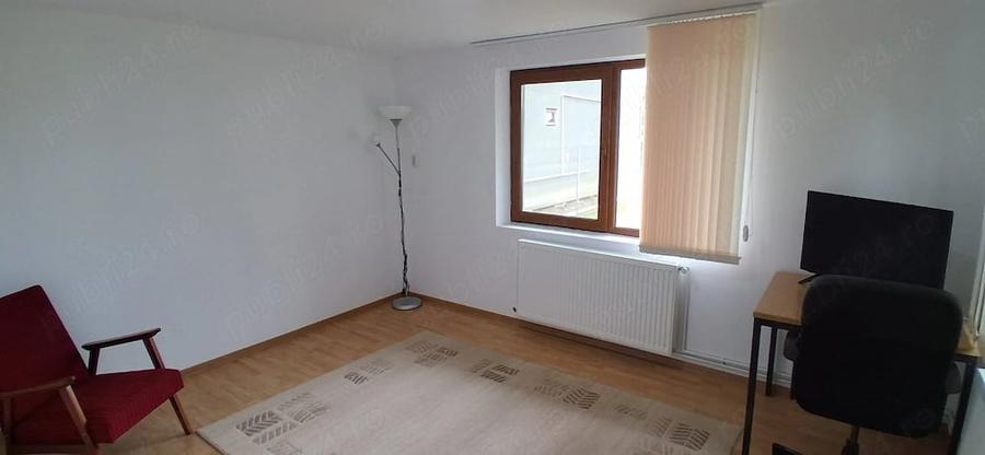 Casă cu 1 camere cu Teren 910 Mp în Central