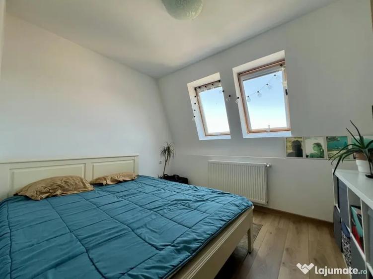 Apartament cu 3 camere semidecomandat în Central