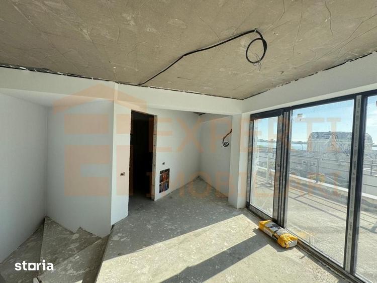 Casă cu 4 camere cu Teren 214 Mp în Palazu Mare