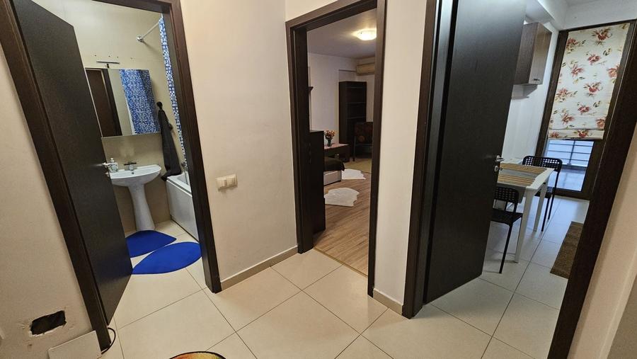 Garsonieră decomandată în Central