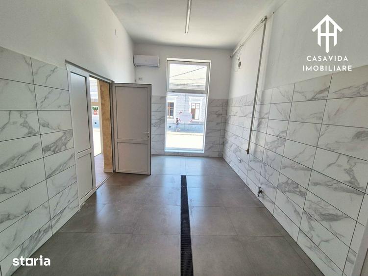 Spațiu comercial, de 67 mp, în Central