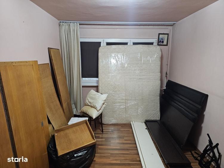 Apartament cu 3 camere în Militari