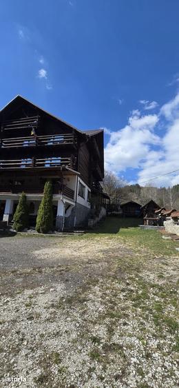 Casă cu Teren 806 Mp în Moroeni