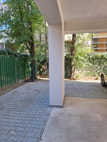 Apartament cu 2 camere decomandat în Titan