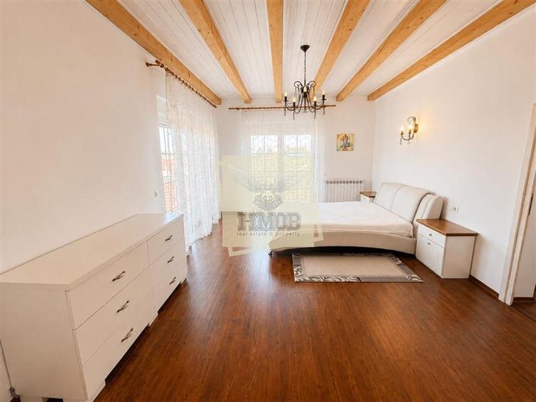 Apartament cu 3 camere decomandat, mobilat în Calea Dumbrăvii