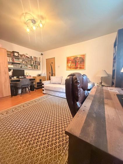 Apartament cu 2 camere semidecomandat în Central