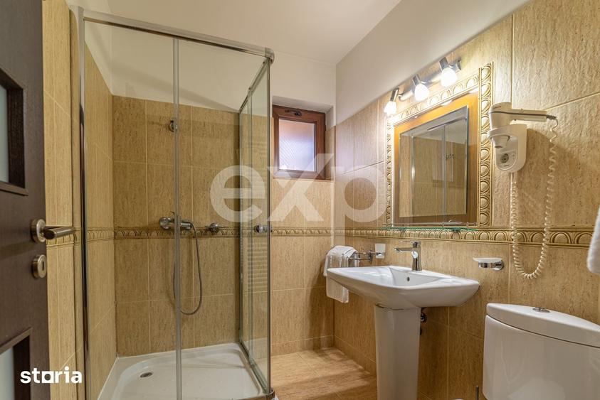 Spațiu comercial, de 870 mp, în Central