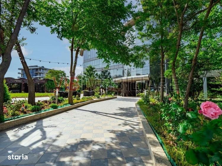 Spațiu comercial, de 1,000 mp, în Nord