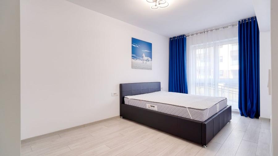 Apartament cu 3 camere decomandat, mobilat în Tractorul