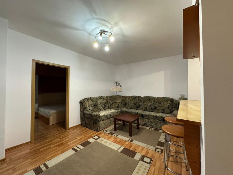 Apartament cu 2 camere semidecomandat, mobilat în Gheorgheni
