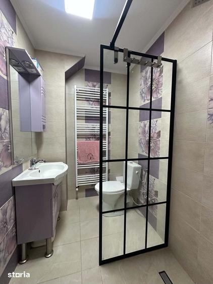 Apartament cu 3 camere decomandat în Micro 17