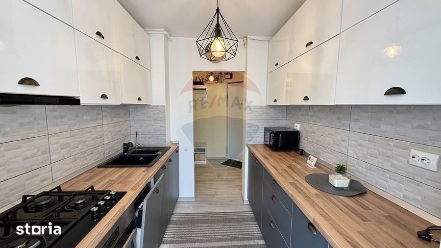 Apartament cu 3 camere decomandat, mobilat în Sălăjan