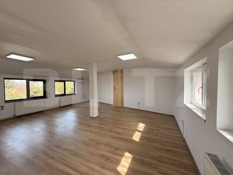 Birou, de 229.69999694824 mp, în Brestei