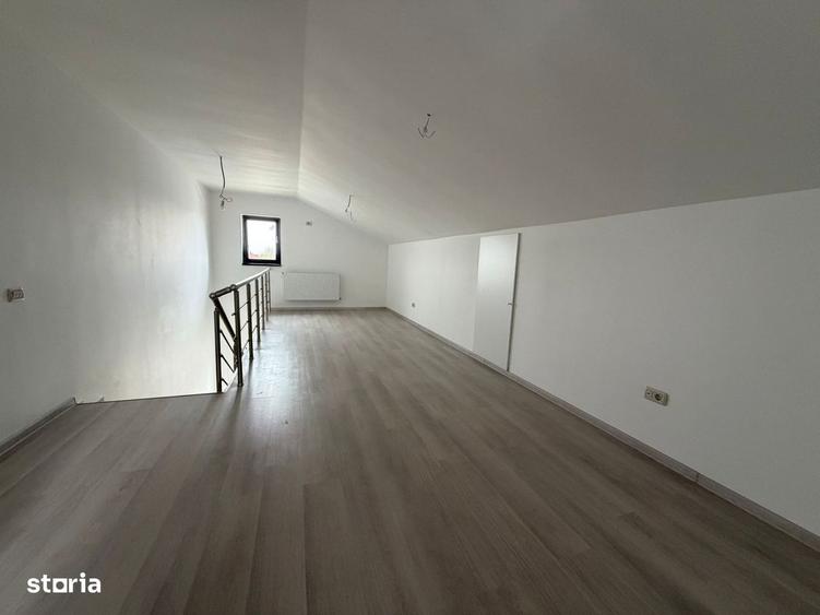 Casă cu 4 camere în Central