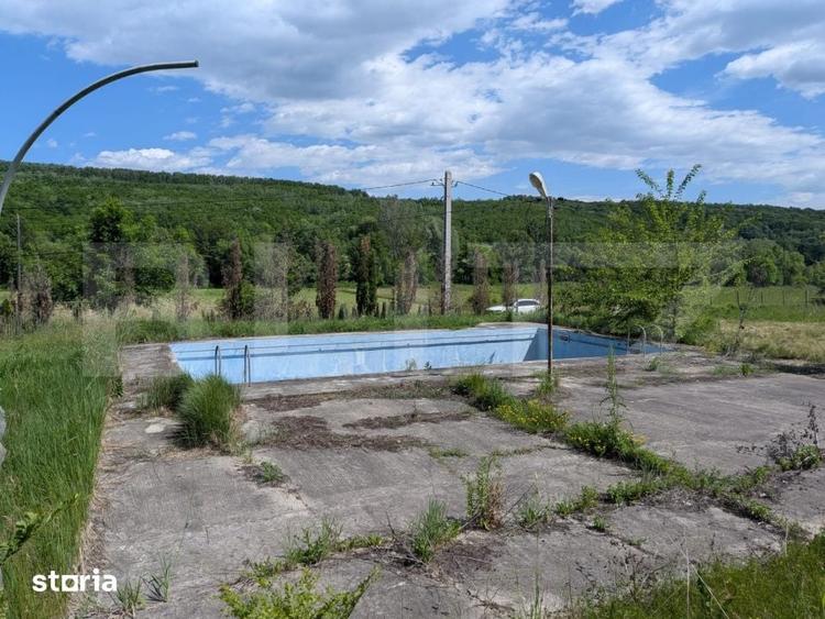 Teren de 957 mp, în Hulubești
