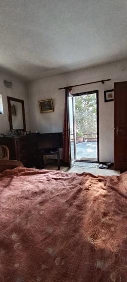 Casă cu 5 camere cu Teren 700 Mp în Zamora